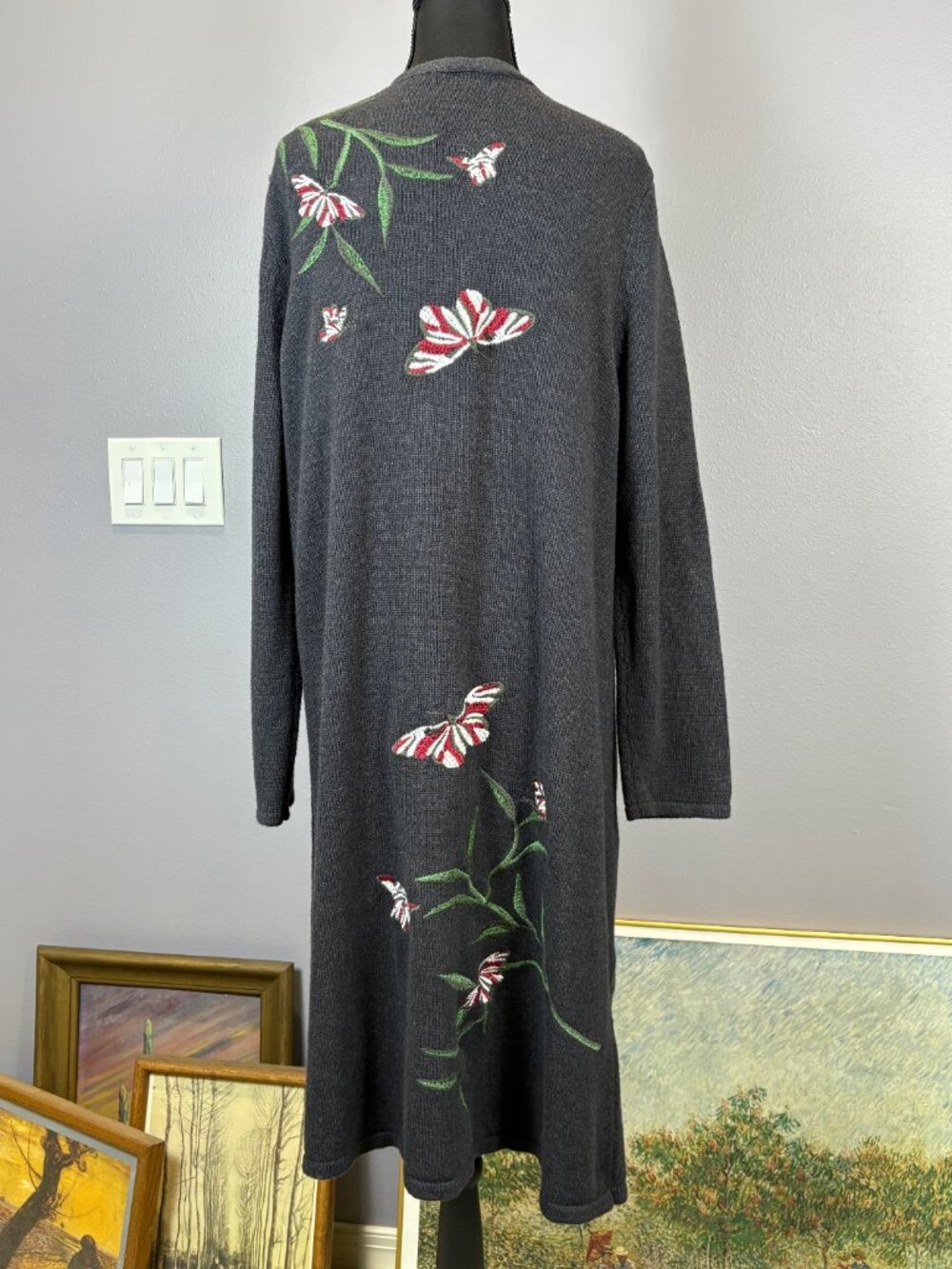 Long Embroidered Cardigan - Picture 3 of 7